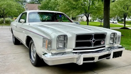 Beautiful 1979 Chrysler 300 Up for Grabs on BringATrailer