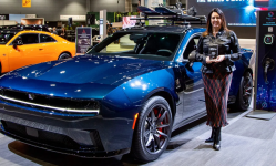 Audrey Moore Honored with Trailblazer Award at Chicago Auto Show