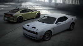 Dodge Adds Black Package To Its 2022 Charger & Challenger SRT Models!