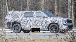 CAUGHT: 2023 Jeep® Grand Wagoneer Long Wheelbase (LWB):