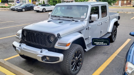 CAUGHT: 2024 Jeep® Gladiator High Altitude 4×4