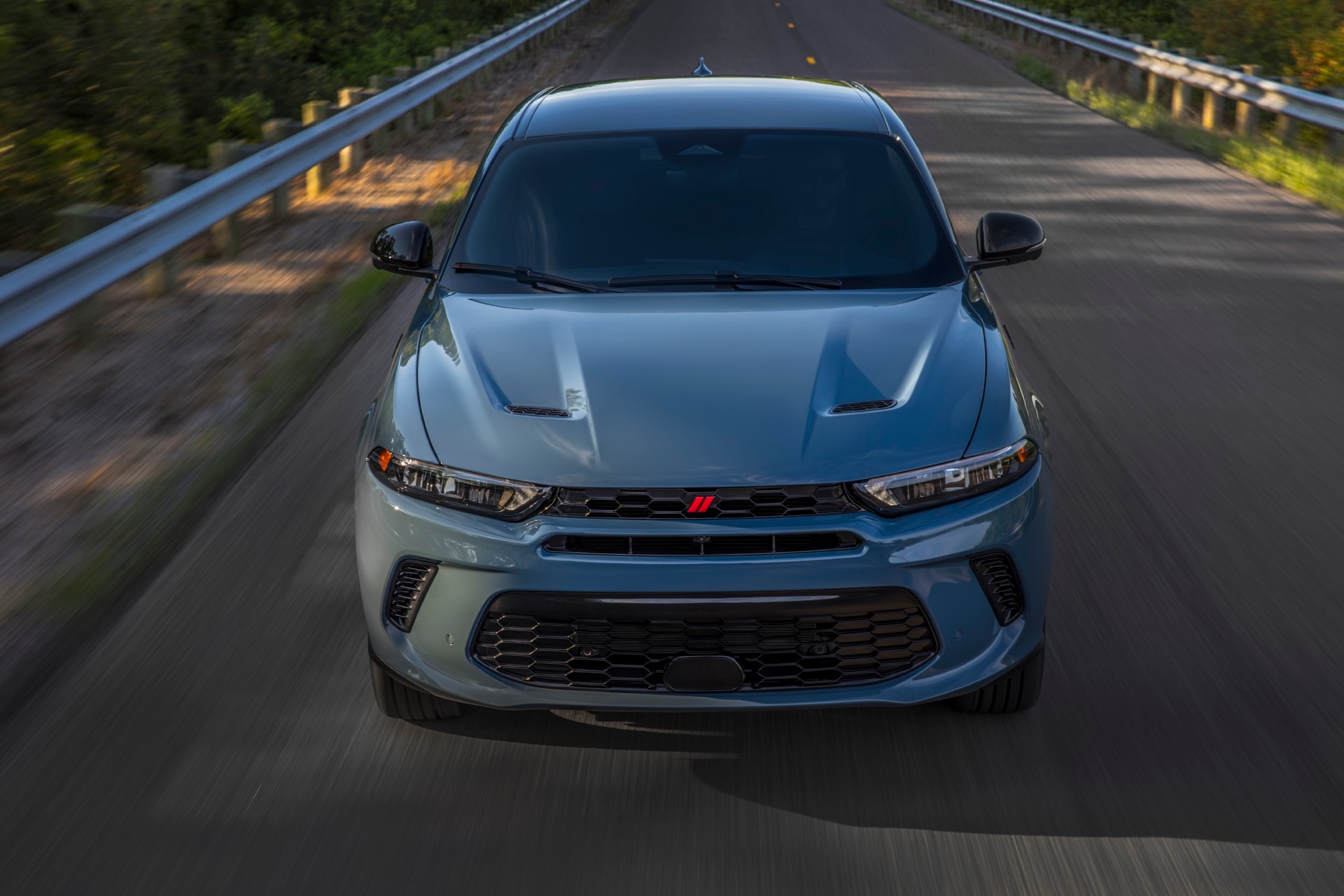 2023-Dodge-Hornet-3.jpg
