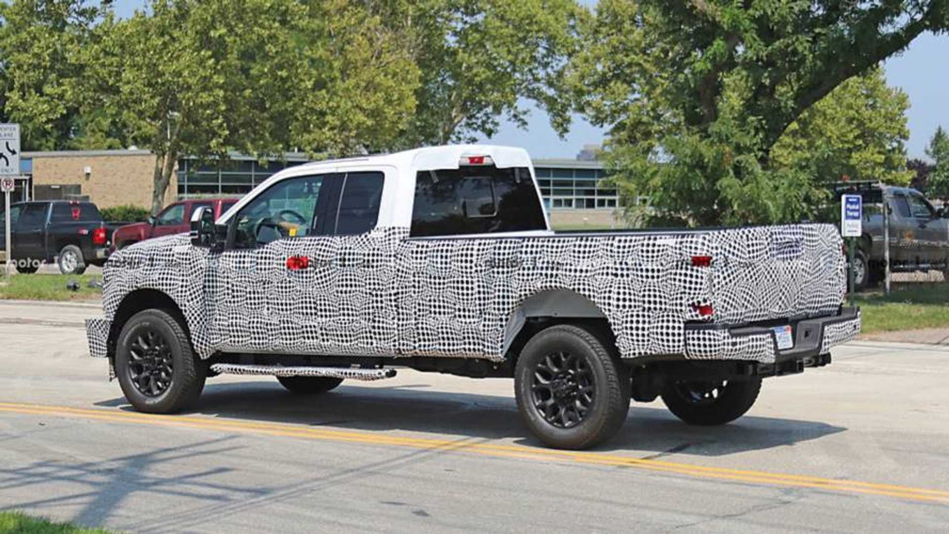 2020-ford-super-duty-spy-photo.jpg