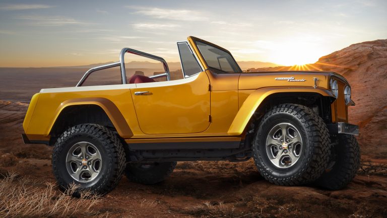 Jeep%C2%AE-Jeepster-Beach-Concept.-Jeep-4-scaled.jpg