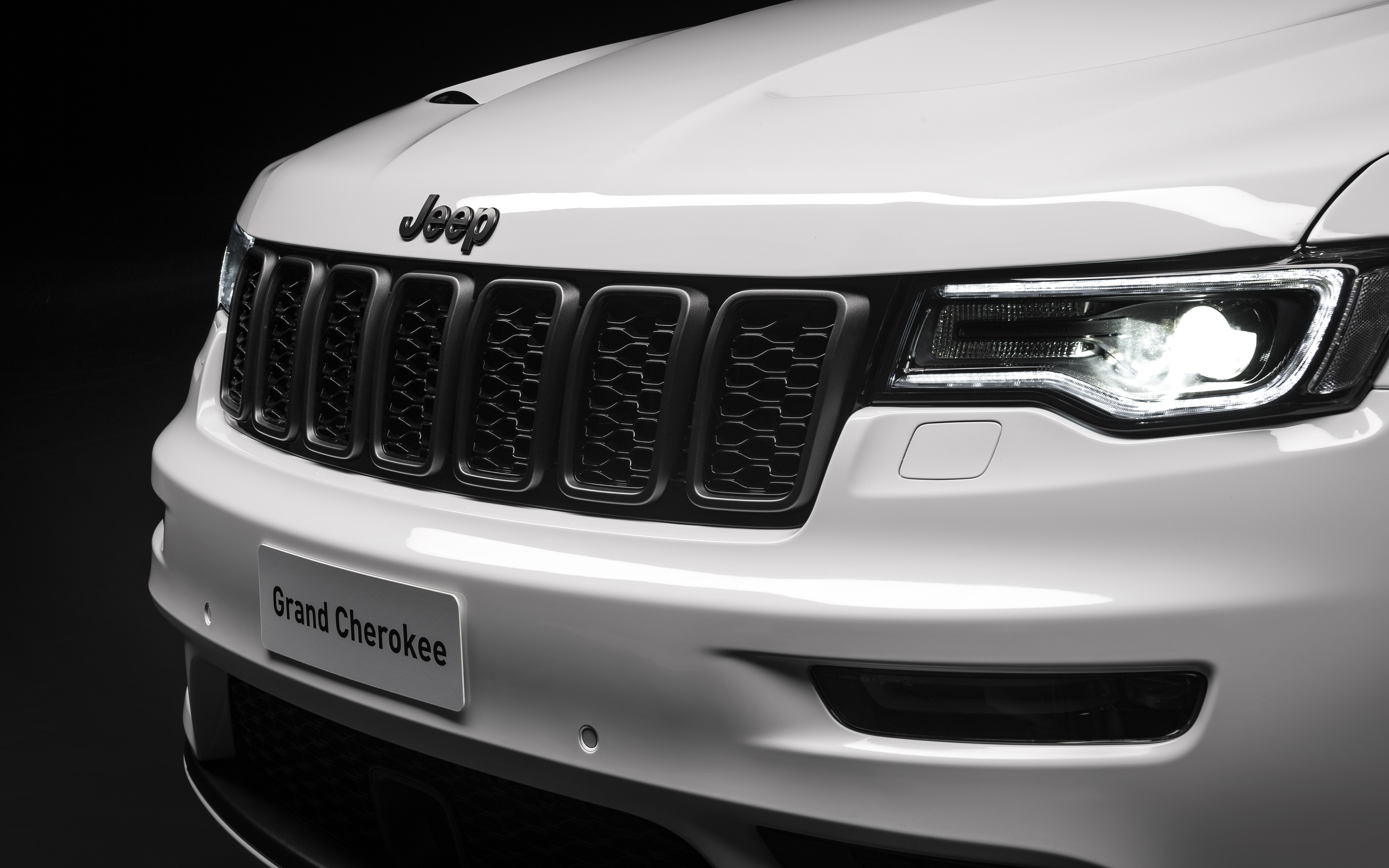 Meet The Euro Spec 19 Jeep Grand Cherokee S Limited Moparinsiders