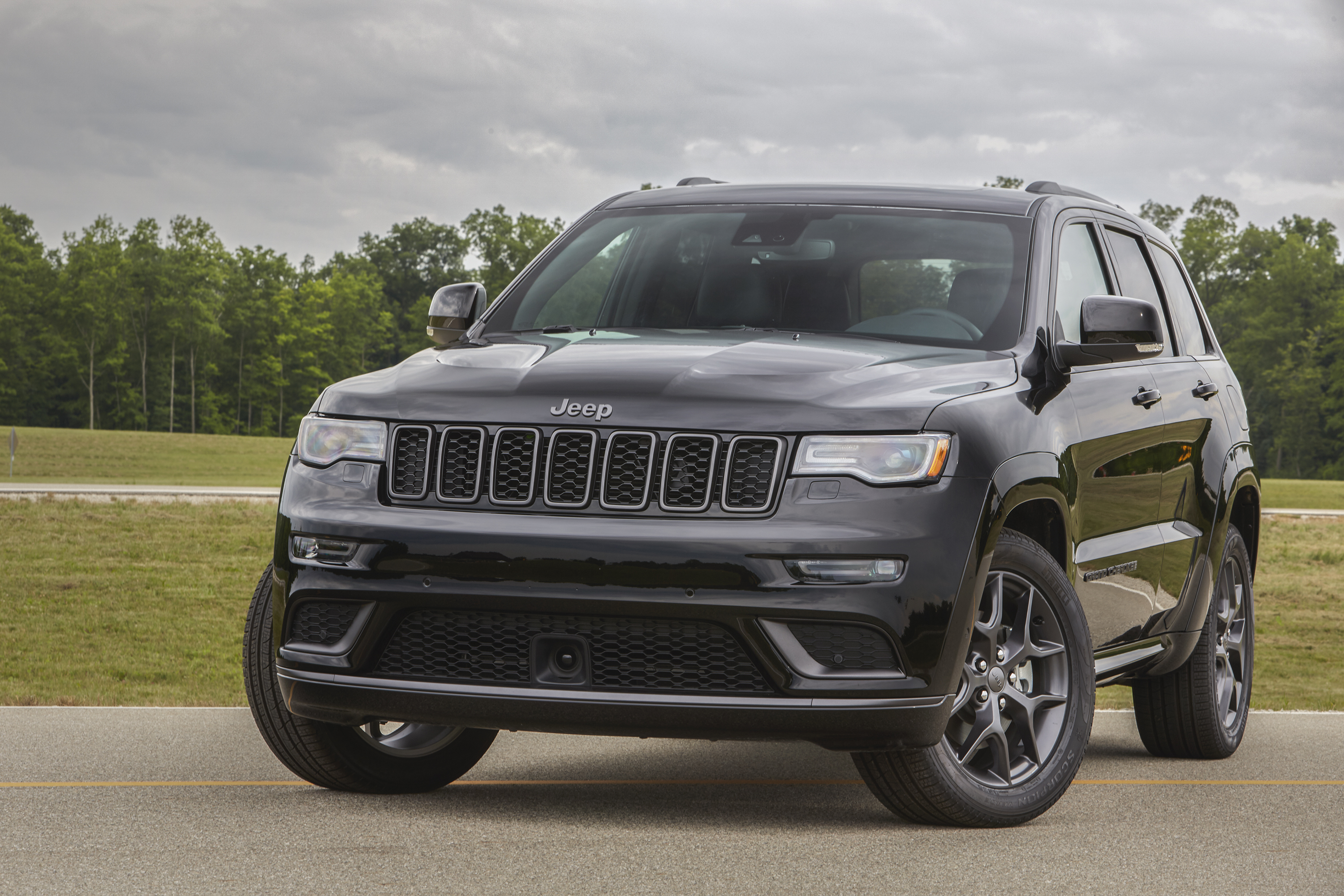 Updated Two New Special Editions Roll Out For The 19 Jeep Grand Cherokee Moparinsiders