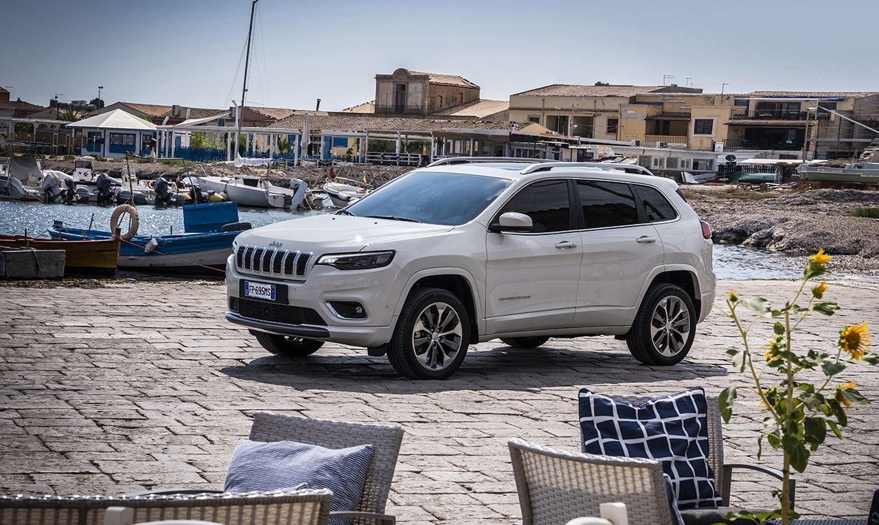 180906_Jeep_New_Cherokee-Overland_08.jpg