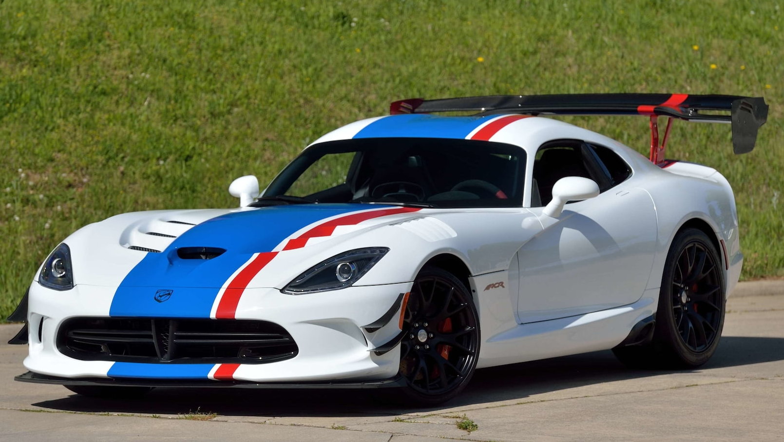 We Look At A Dozen Of The Best GEN V Dodge Viper Special Editions ...