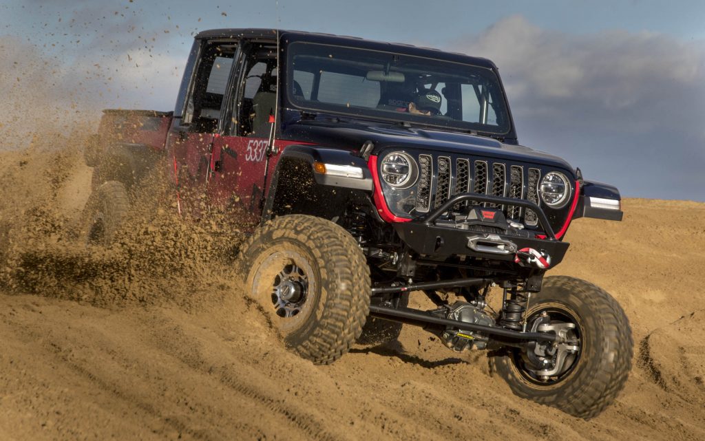 jeep® gladiator to compete king of the hammers desert off