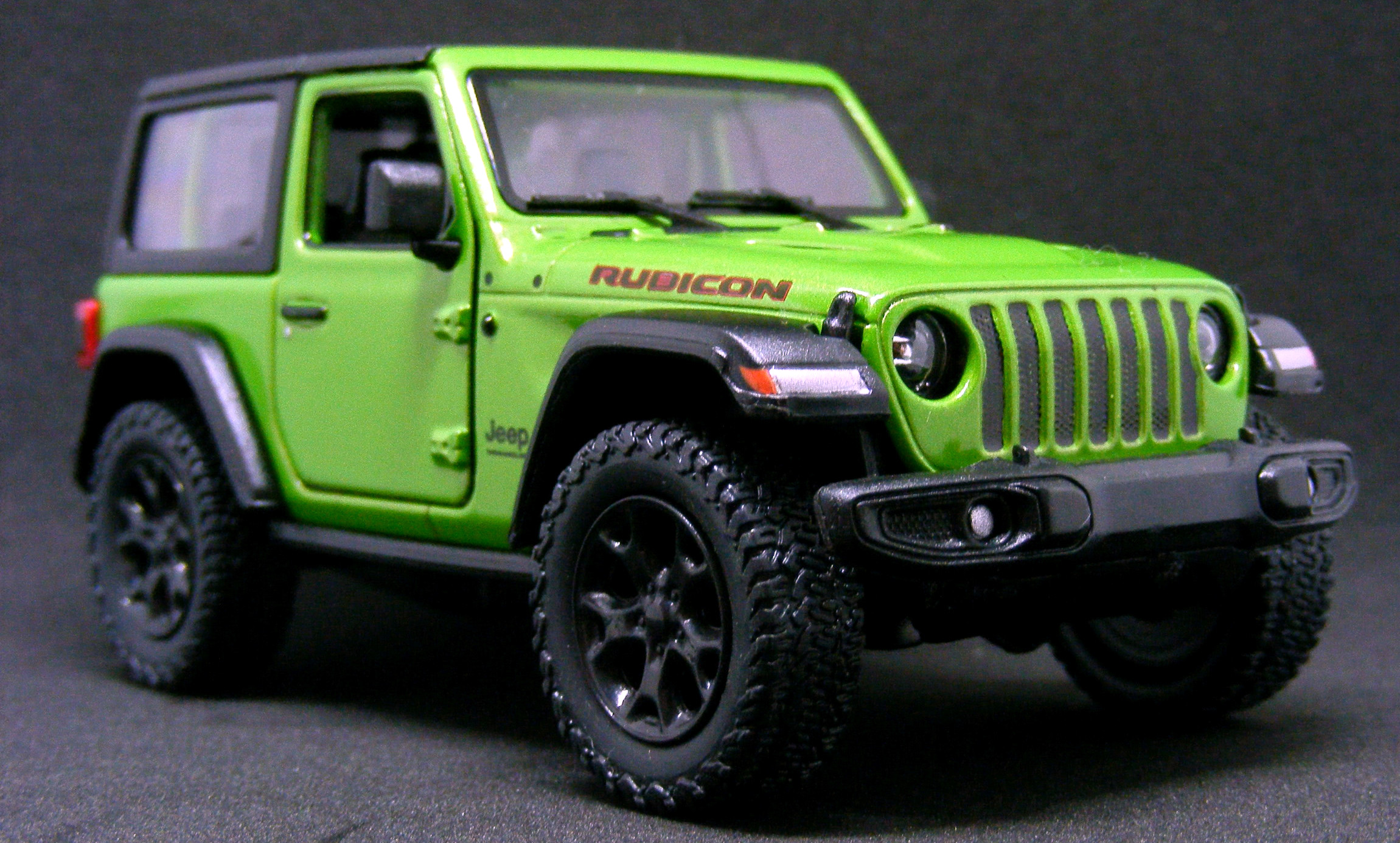 Kinsmart-JL-Wrangler-hero-