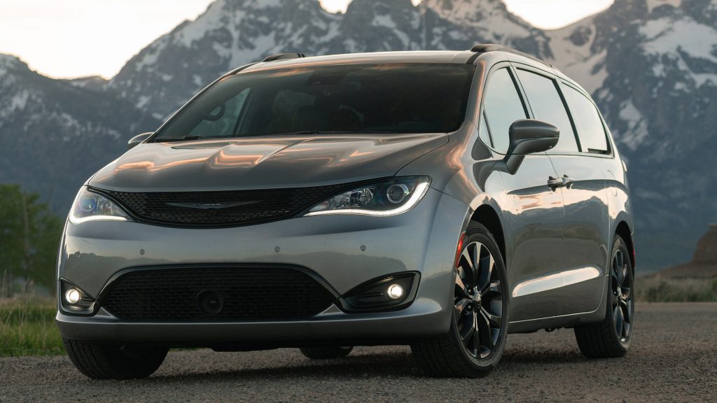 Chrysler Adds Free DVD Player To Pacifica Touring L With The S Package