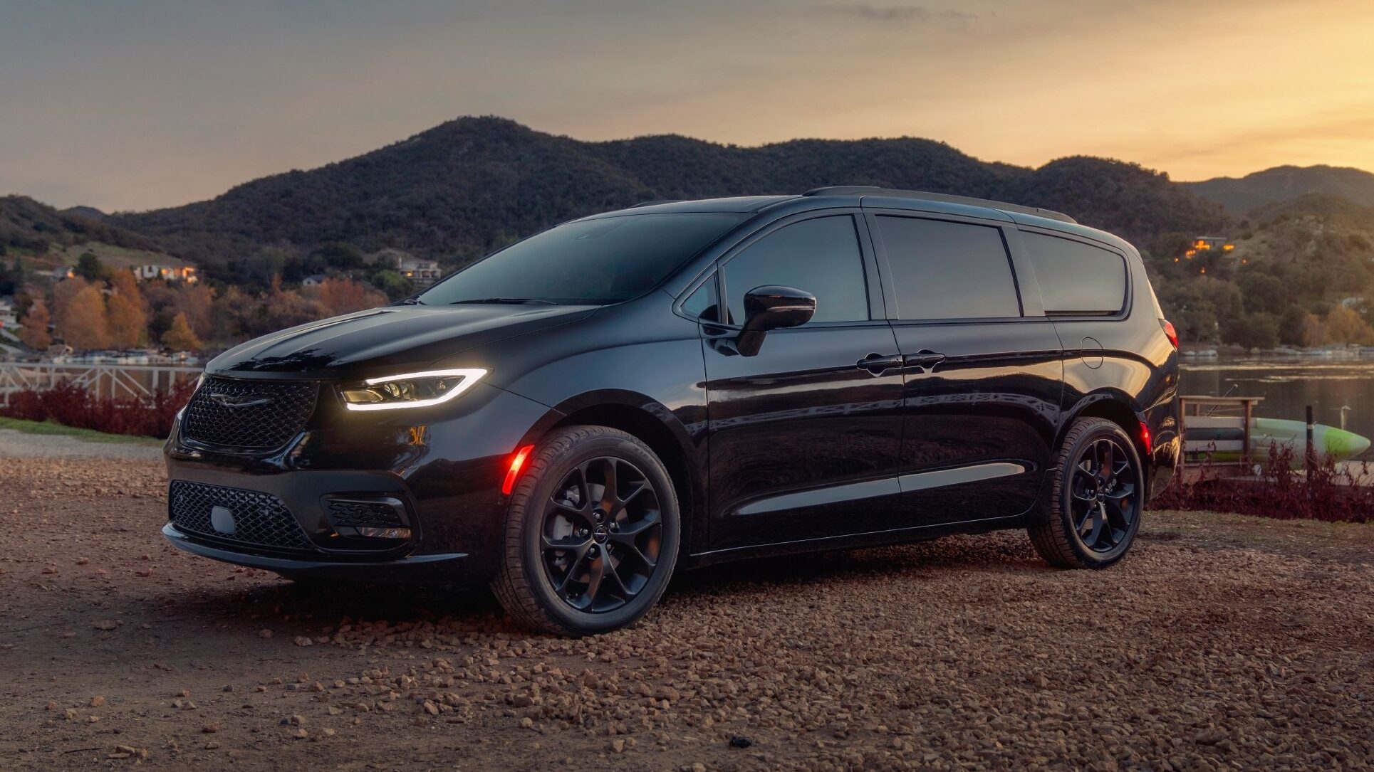 Is The 2021 Chrysler Pacifica Limited The Best Family