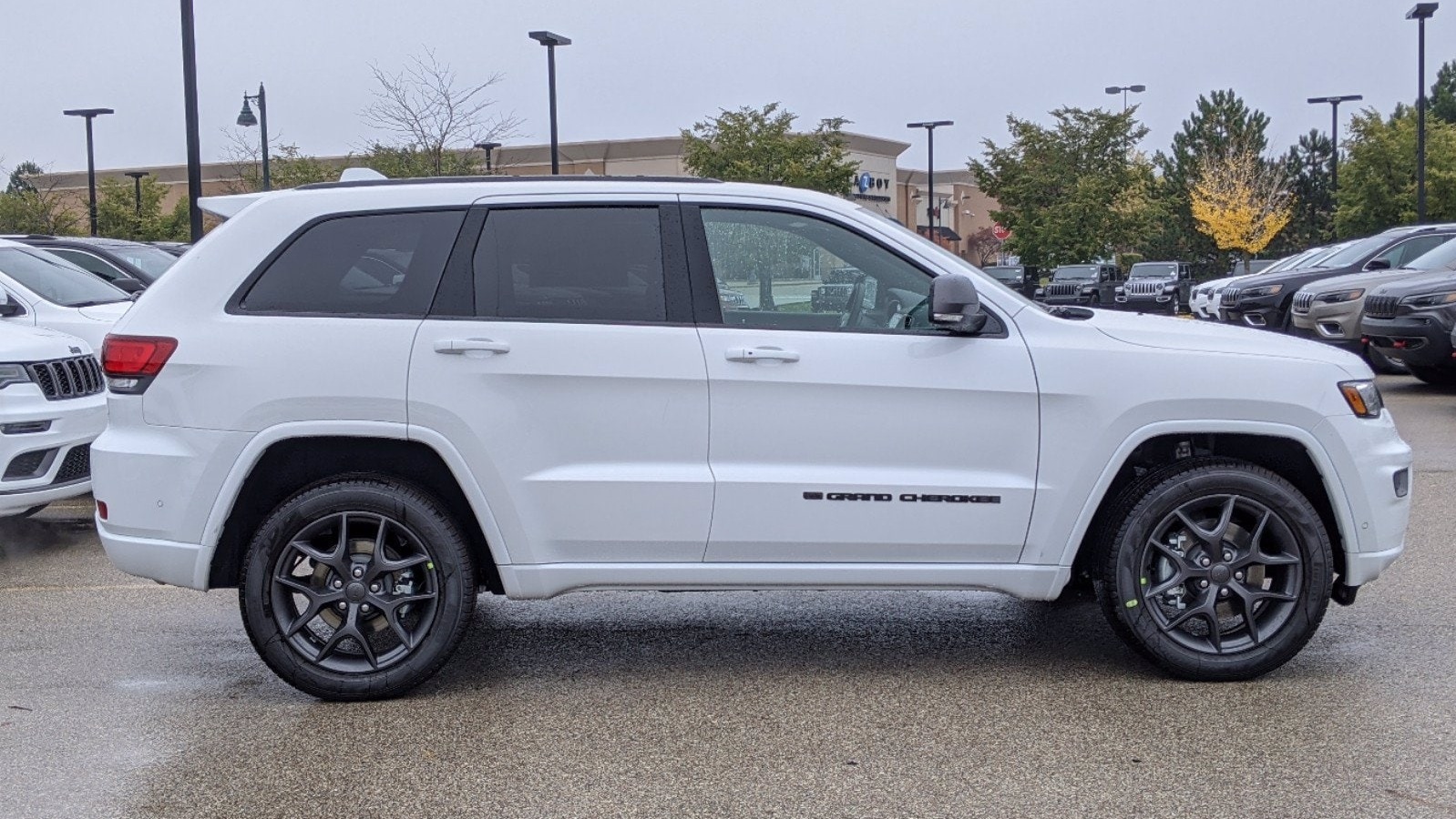 2021 Jeep® Grand Cherokee 80th Anniversary Edition Models Arrive In ...