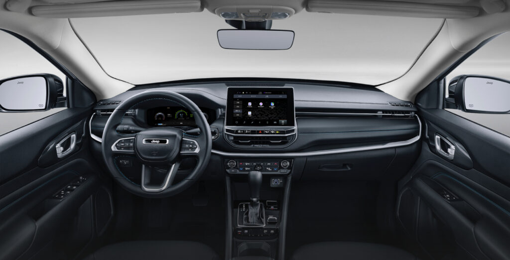 China-Spec 2022 Jeep® Compass Limited. (Jeep).