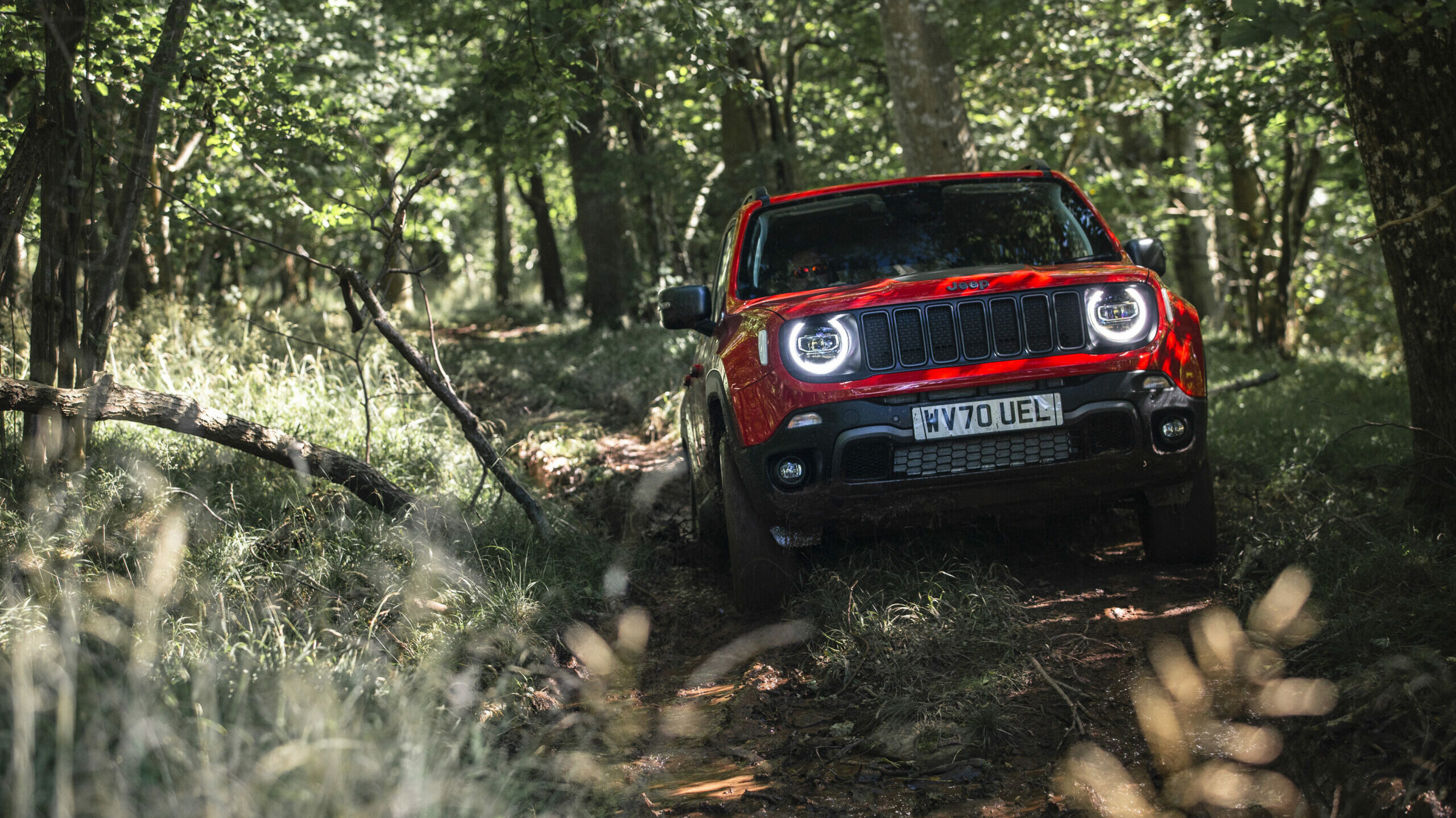 2020 Jeep® Renegade Trailhawk 4xe. (Jeep).