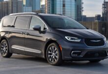 2021 Chrysler Pacifica Hybrid Pinnacle. (Chrysler).