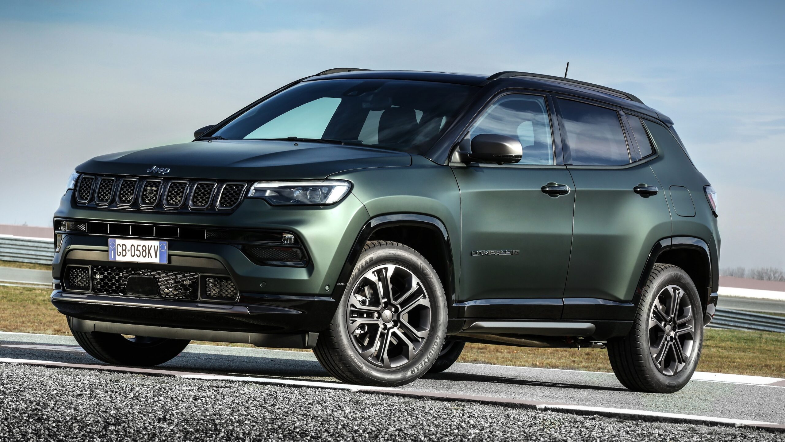 Euro-Spec 2021 Jeep® Compass 80th Anniversary Edition 4xe. (Jeep).