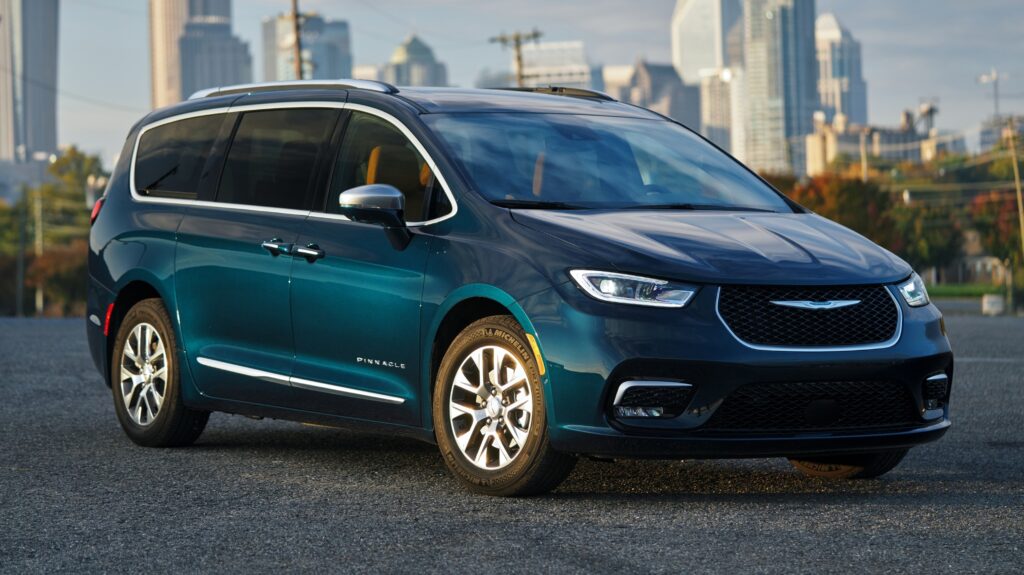 Chrysler Pacifica To Drop A Trio Of Colors This Summer