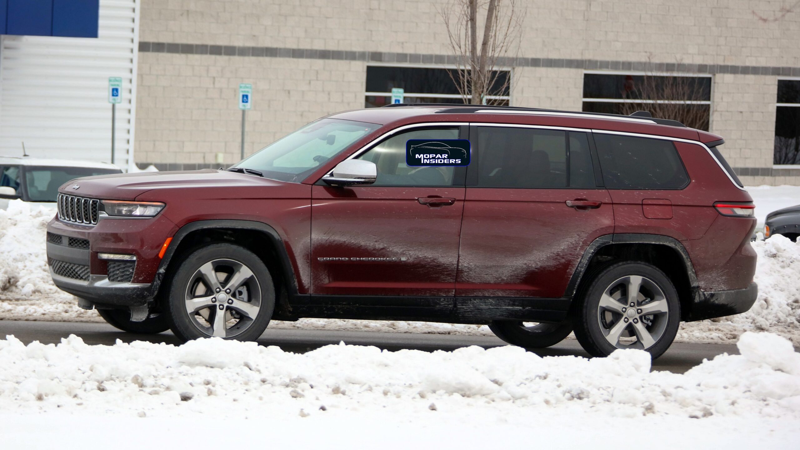 2021 Jeep® Grand Cherokee L Limited 4x4. (MoparInsiders).