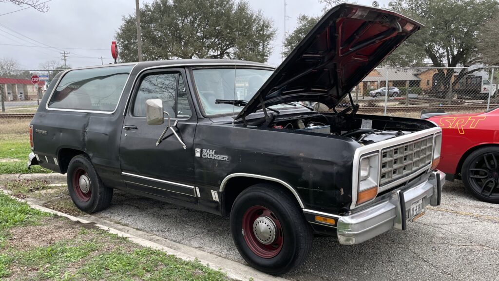 2021 Space City LX "Meat" & Greet Event. (MoparInsiders).