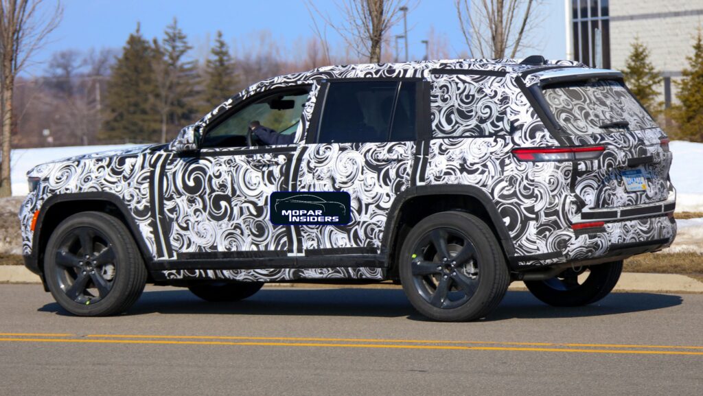 2022 Jeep® Grand Cherokee Limited (WL74) Tester.(MoparInsiders).