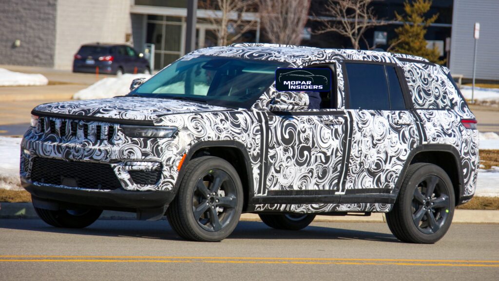 2022 Jeep® Grand Cherokee Limited (WL74) Tester.(MoparInsiders).