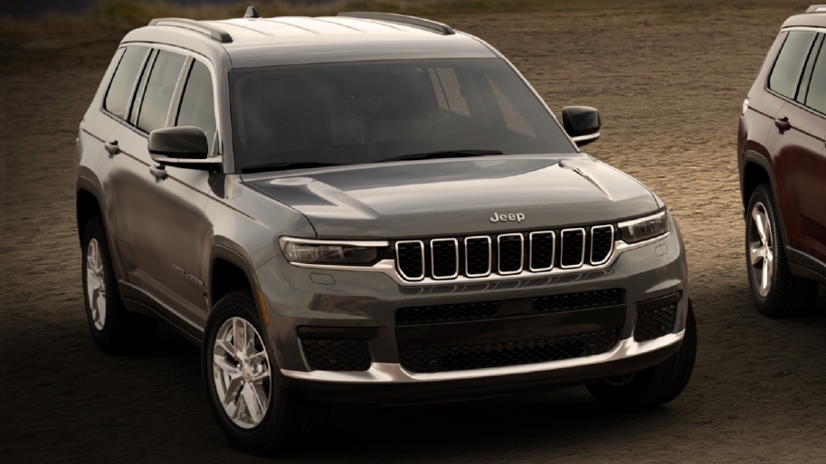 2021 Jeep® Grand Cherokee L Laredo. (Jeep).