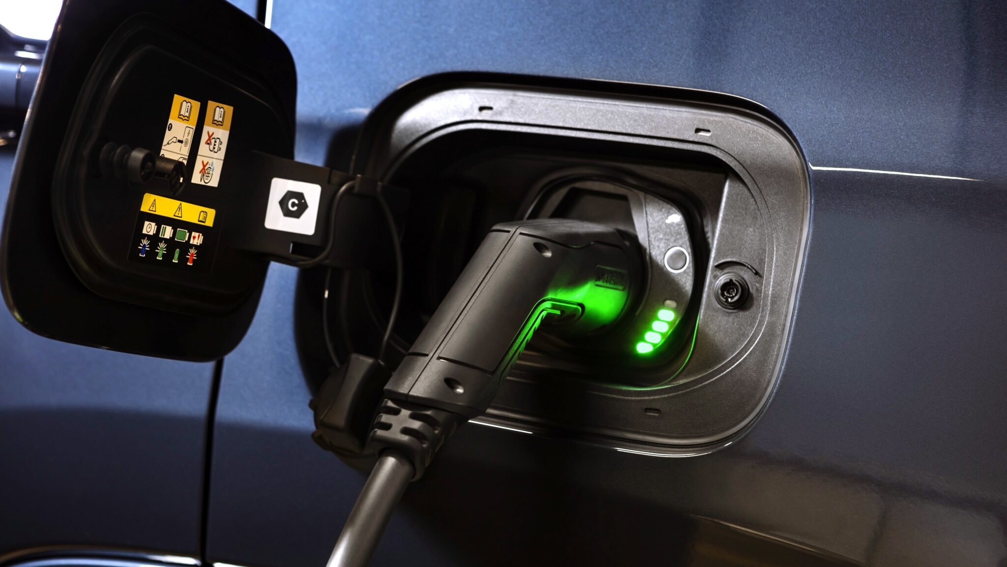 Jeep® Sells Out Of Two Months Worth The Inventory Of Compass 4xe Models ...