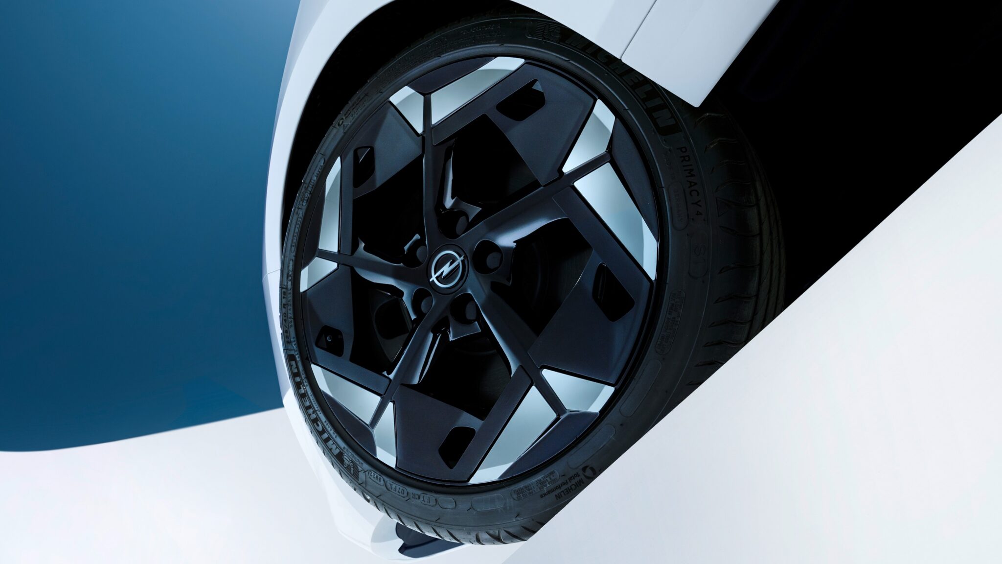 Opel Introduces It's First New Electric-Performance GSe Models ...