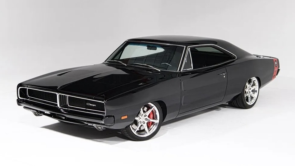 Viper-Powered 1969 Dodge Charger Is Up For Grabs!