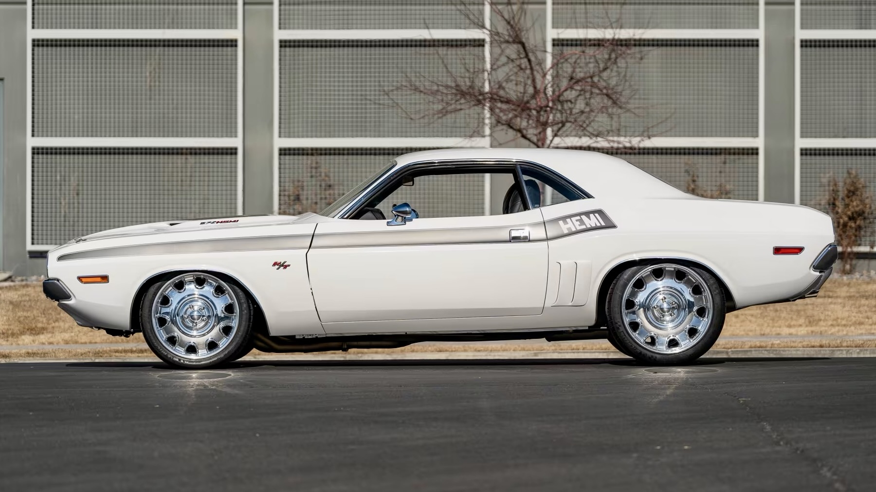 Kindigit Design 1970 Dodge Challenger R/T направляется в Mecum