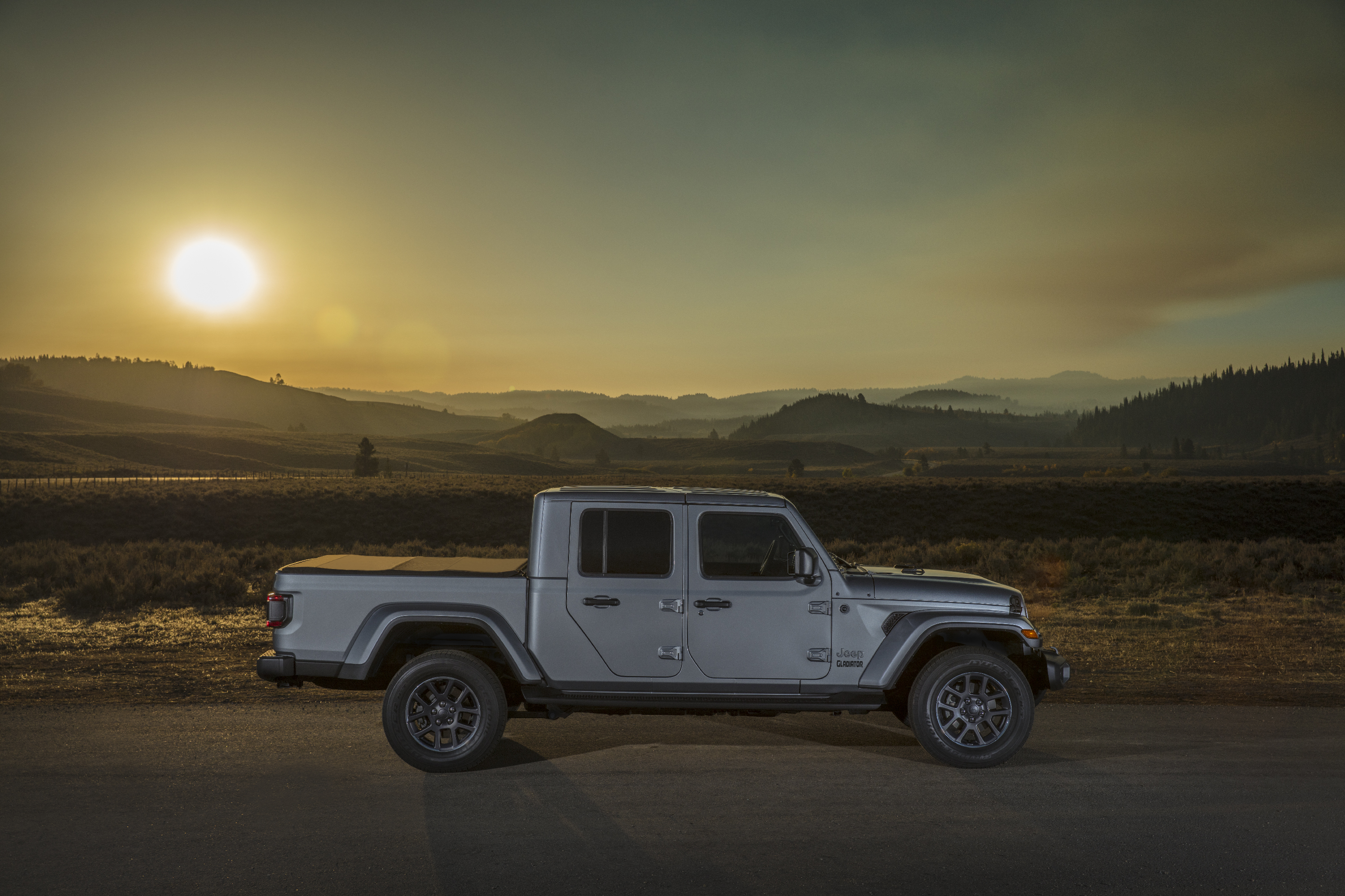 2020 Jeep® Gladiator Overland. (Jeep).